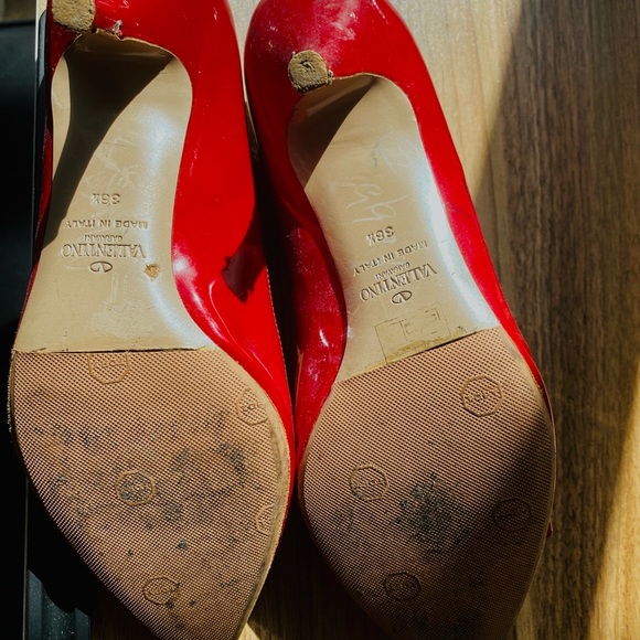 Valentino red heels - Picture 4 of 4